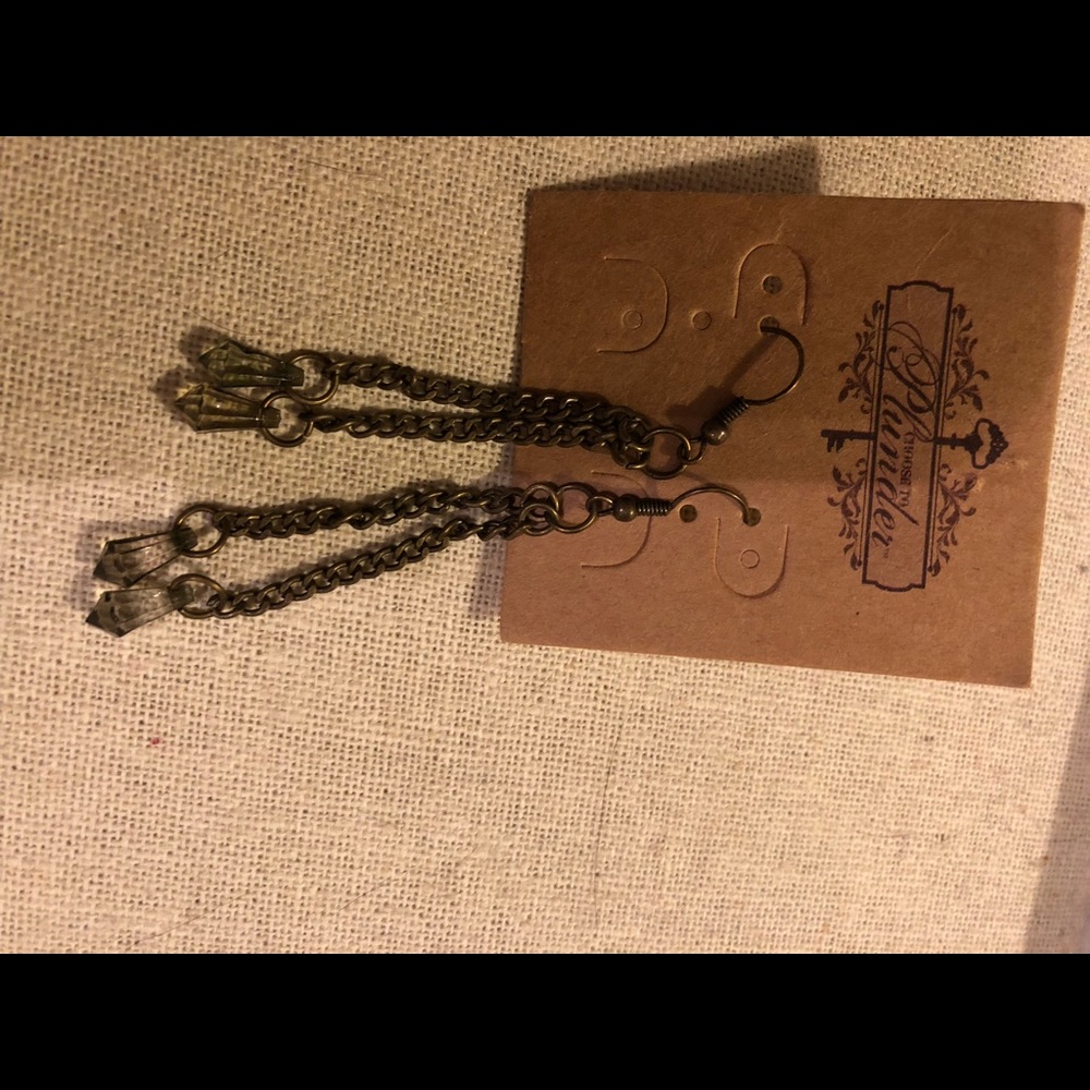 Plunder dangling earrings